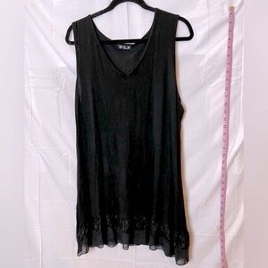 Lily Women’s Plus Size Sleeveless Top with Lace Hem 2X